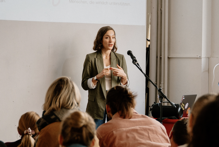 Keynotes, Workshops and more.